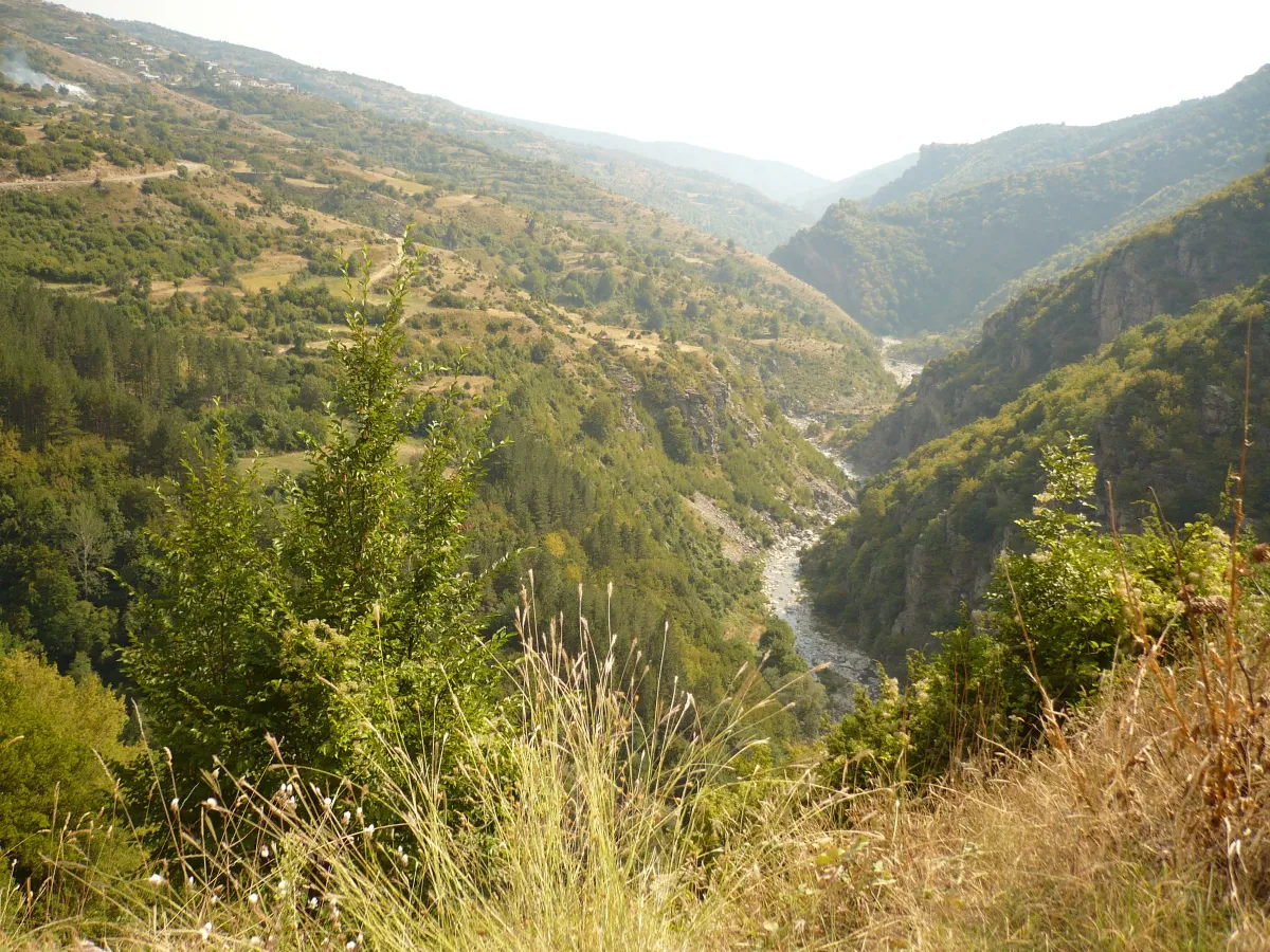 Долината на река Канина под Ковачевица (2008)